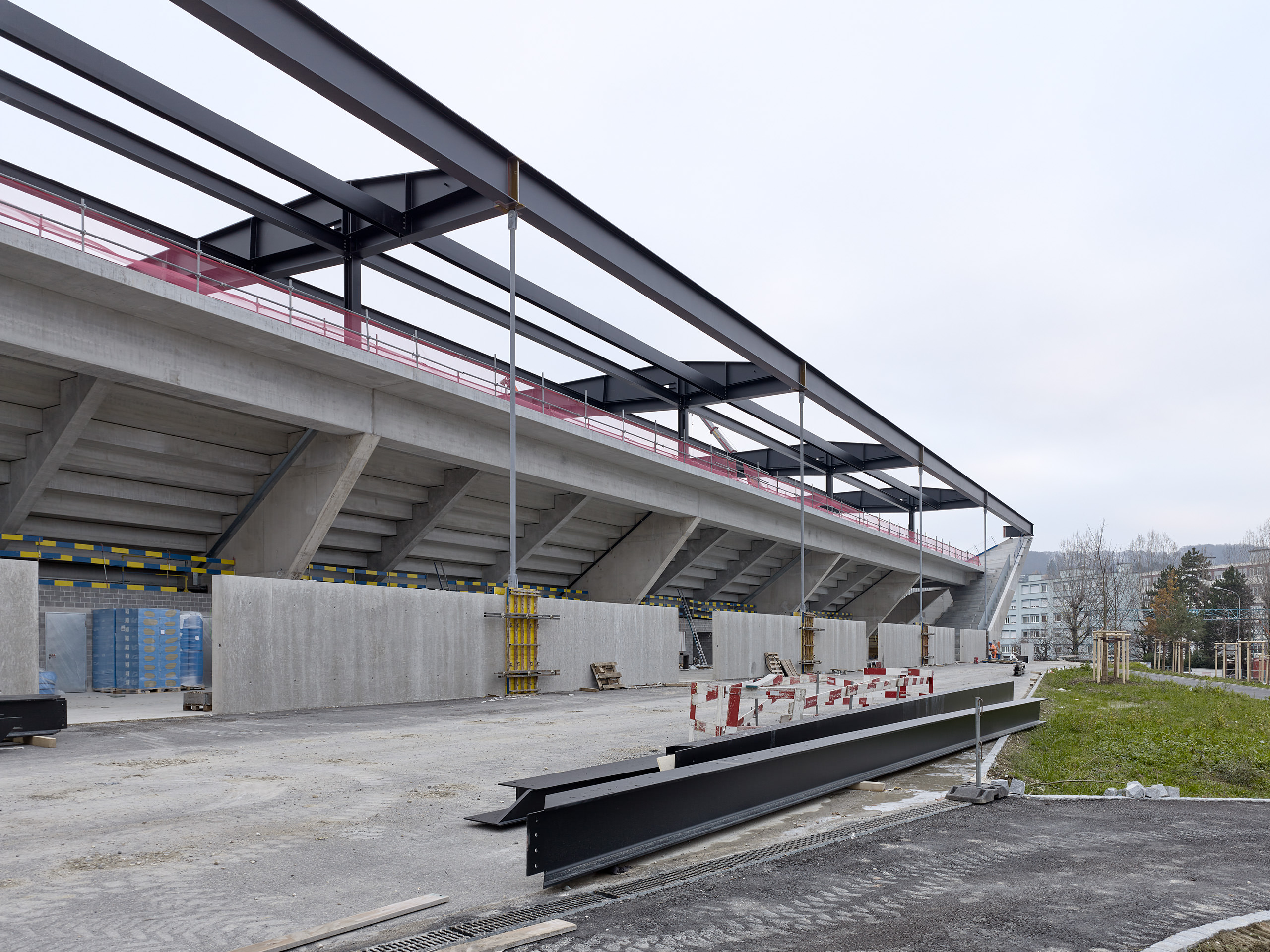 Stade de la Tuilière, Lausanne